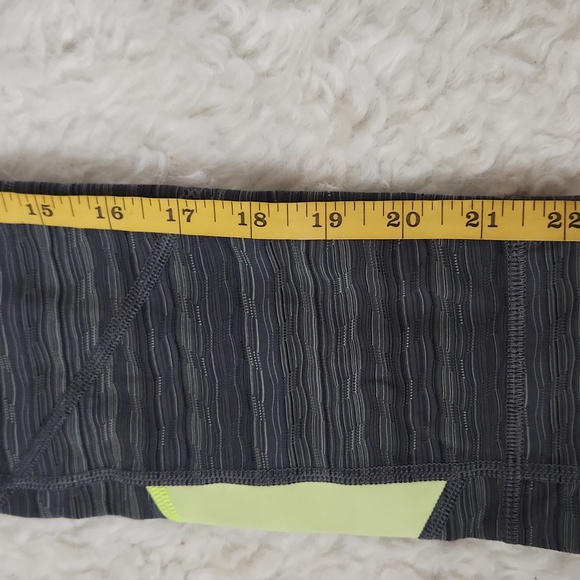 Lululemon Pace Rival Crop 22" Size 4 Green/Grey - Picture 12 of 12